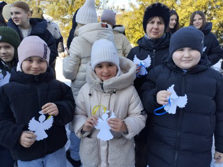 Тиха акція до Дня Героїв Небесної Сотні «Ангели пам’яті» Тиха акція до Дня Героїв Небесної Сотні «Ангели пам’яті»